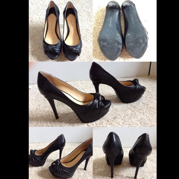 🎀Gianni Bini Platform Peep Toe Pumps!🎀 - Picture 3 of 4
